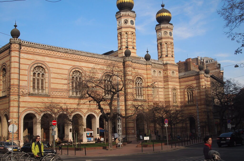 Jonathan Guttentag in Conservative Home: When soldiers guard synagogues, something has already gone deeply wrong